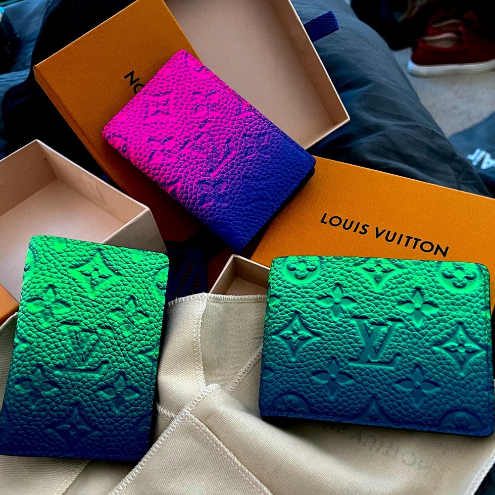 RARE Illusion LV Pocket Organizer